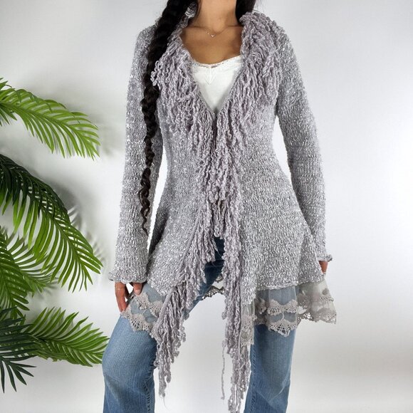 Vintage Gray Wool Cottagecore Shabby Chic Whimsigoth Knit Sweater Cardigan / M - Picture 5 of 8